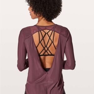 ✨ Lululemon Mix & Mesh Long Sleeve
Redwood size 8 est. P2P 20”